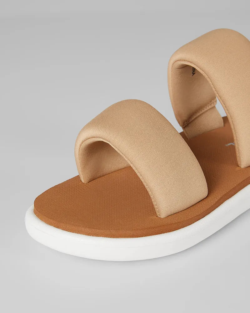 LIGHT TAN